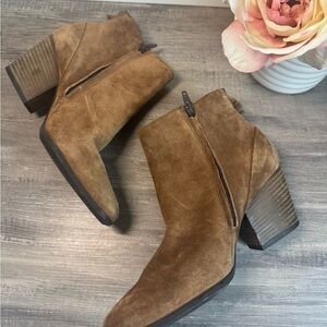 Paul Green Jada Tassel Tan Suede Water Resistant Ankle Booties size 7/UK4.5 $389
